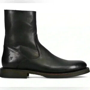 NEW FRYE Dylan Black Leather Side Zip Boot Men’s 10D